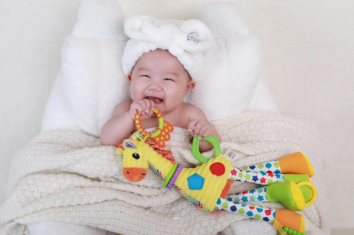 开封宝宝为什么会吐奶 开封宝宝为什么会吐奶